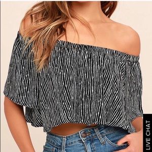 Lulus / Off-the-shoulder Crop